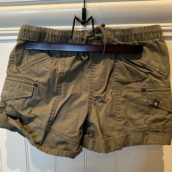 VOLCOM Ladies Women’s Size Extra Small Khaki Green Cargo Drawstring Shor… - Picture 2 of 4